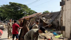 Disurati Sejak 2023, Lapak PKL di Kecamatan Wajo Dibongkar