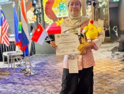 Siswi SD Athirah Sabet Medali Emas di Olimpiade Bahasa Inggris ASIAPORE Bangkok