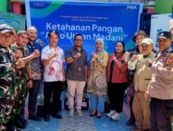 PNM Makassar dan Yayasan Butta Panrita Salurkan Bantuan Ketahanan Pangan, Lurah Gaddong Katakan Ini