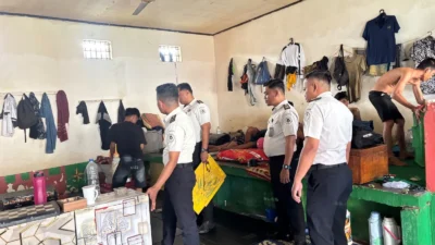 Perkuat Keamanan dan Kesetaraan, Lapas Palopo Gelar Penggeledahan WBP